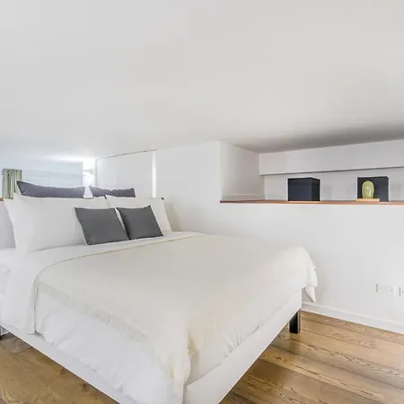 דירה Center Jacuzzi Deluxe Loft