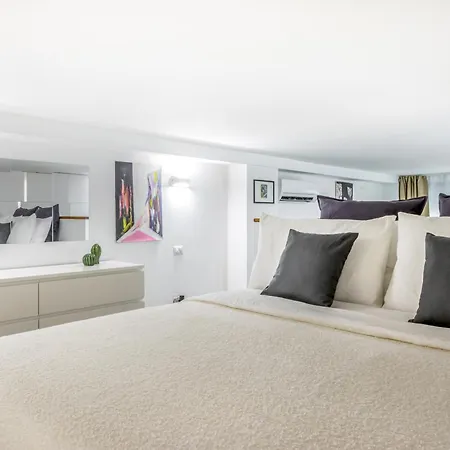 Center Jacuzzi Deluxe Loft מילאנו